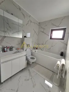 Casa parter- pod- beci- placa de beton- bucatarie inchisa - foto 8