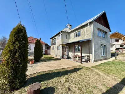 Casa + teren de vanzare in Campulung | Ideala locuinta sau casa de vacanta - foto 13