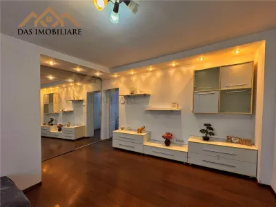 Apartament 2 camere, ultracentral, etaj intermediar - foto 1