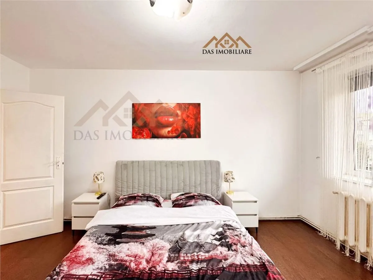 Apartament 2 camere, ultracentral, etaj intermediar - foto 3