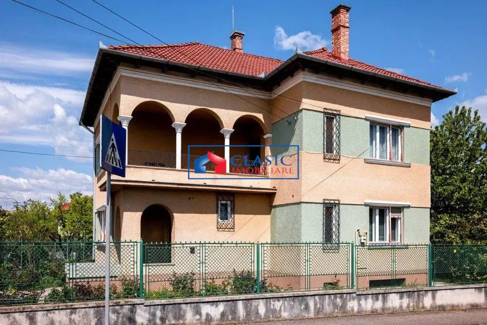 Casa individuala in Andrei Muresanu, 233 mp utili, rezidential sau sediu firma - foto 1
