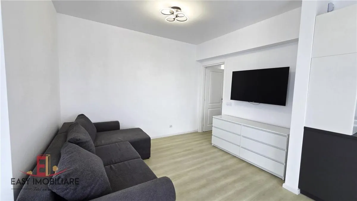 Apartament cu 2 camere, et 2, cu lift, balcon, AC, parcare, UMFST, Centru - foto 4