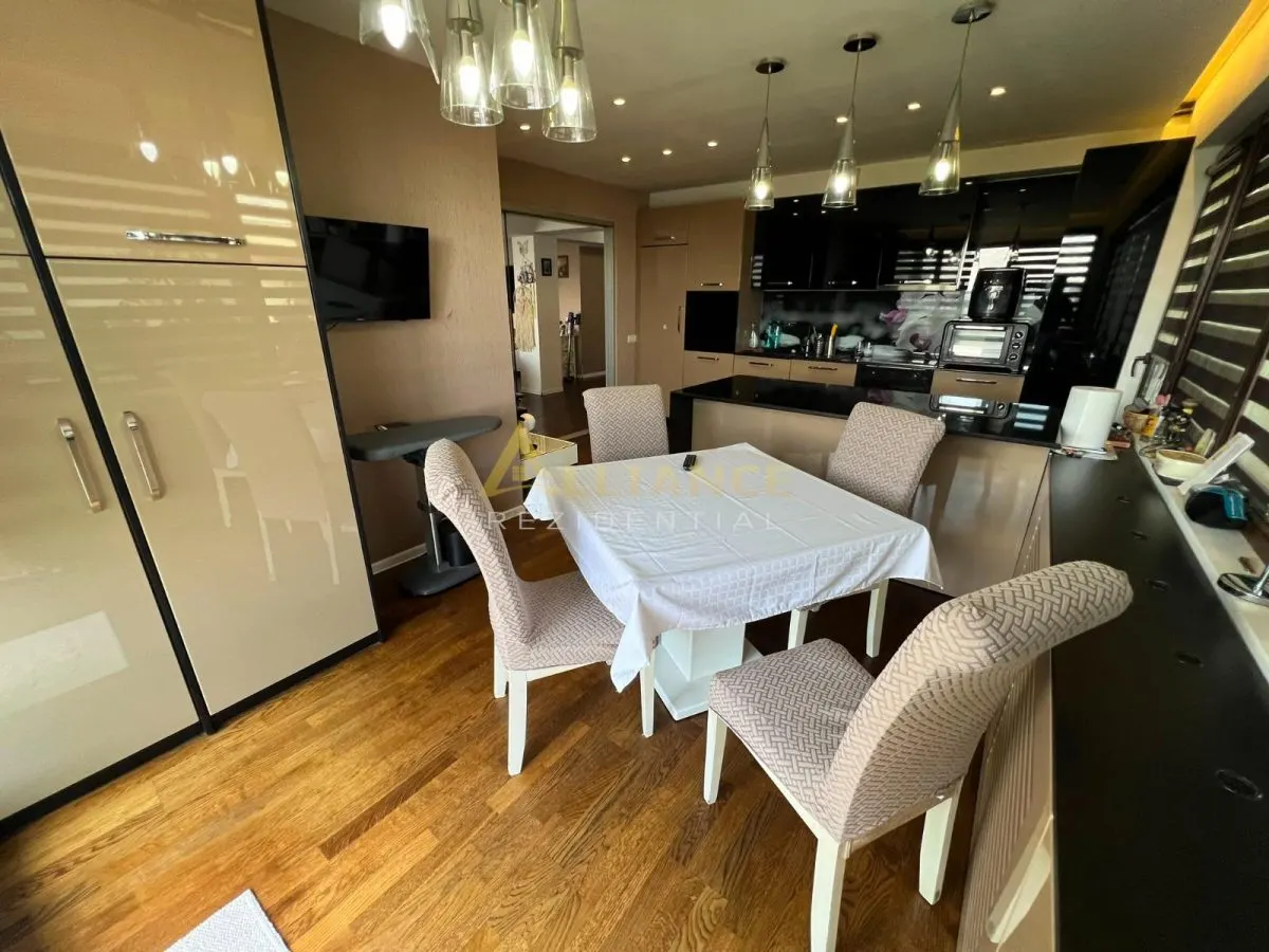Apartament spectaculos cu terasă uriașă de 107 mp, lângă Grand Arena - foto 8