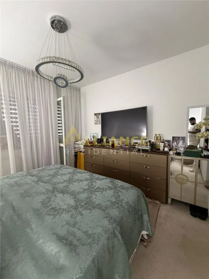 Sector 4 Metrou Aparatorii Patriei Apartament 2 Camere Mobilat si Utilat - foto 5