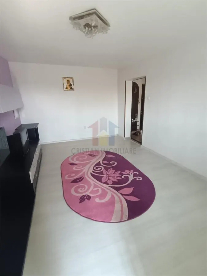 SPATIOS!  LIBER!! Ap 2 Camere, etaj Intermediar in bloc cu Lift-58 mp - foto 3