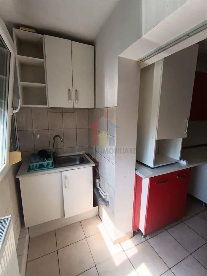 SPATIOS!  LIBER!! Ap 2 Camere, etaj Intermediar in bloc cu Lift-58 mp - foto 9