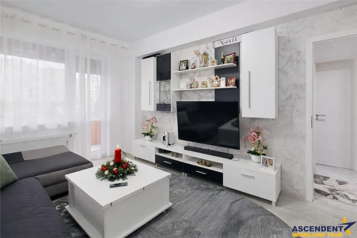 TUR 3D! Decomandat,mobilat,accesorizat, balcon,spatii depozitare,loc parcare, Grandis,Tractorul,Brasov - foto 7