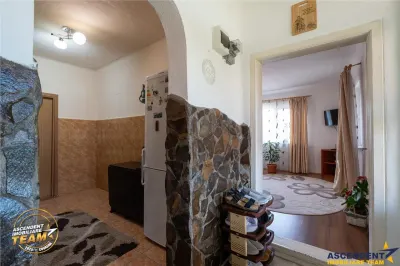 1.200mp teren si casa cu gradina inflorata, aproape de Targu Secuiesc: Belani - foto 6