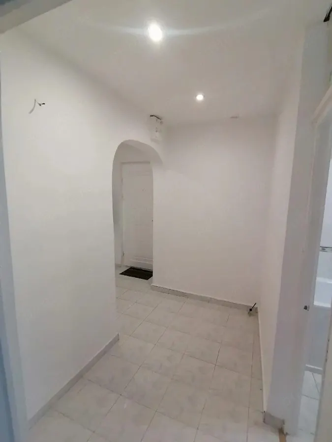Garsoniera Racadau-pietonal,bloc apartamente,74500 Euro - foto 5
