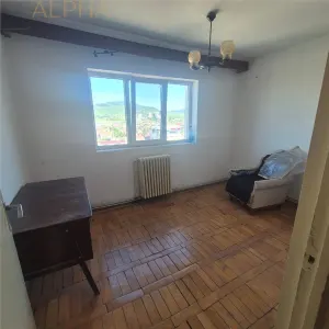 Apartament 4 camere â€“ Str. Florilor, Bistrita , Jud B-N - Bistrita