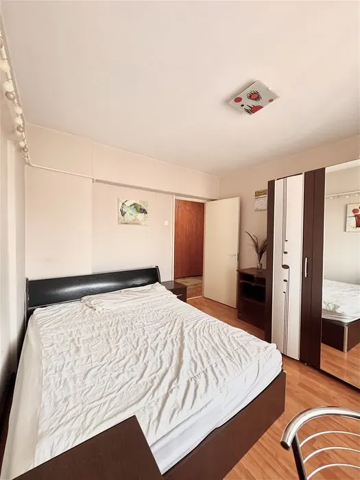 Apartament 3 Camere Decomandat â€“ Zona Gării, Iași - foto 2