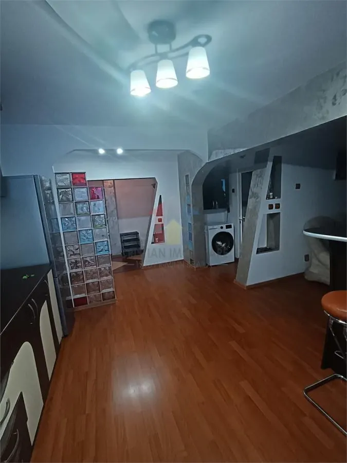 Mobilat si Utilat! Ap 2 Camere, Etaj 2, zona Plantelor - foto 4
