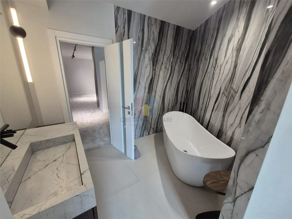 Vila P+1 ULTRAMODERNA zona Centrala, suprafata teren 350 mp - foto 15