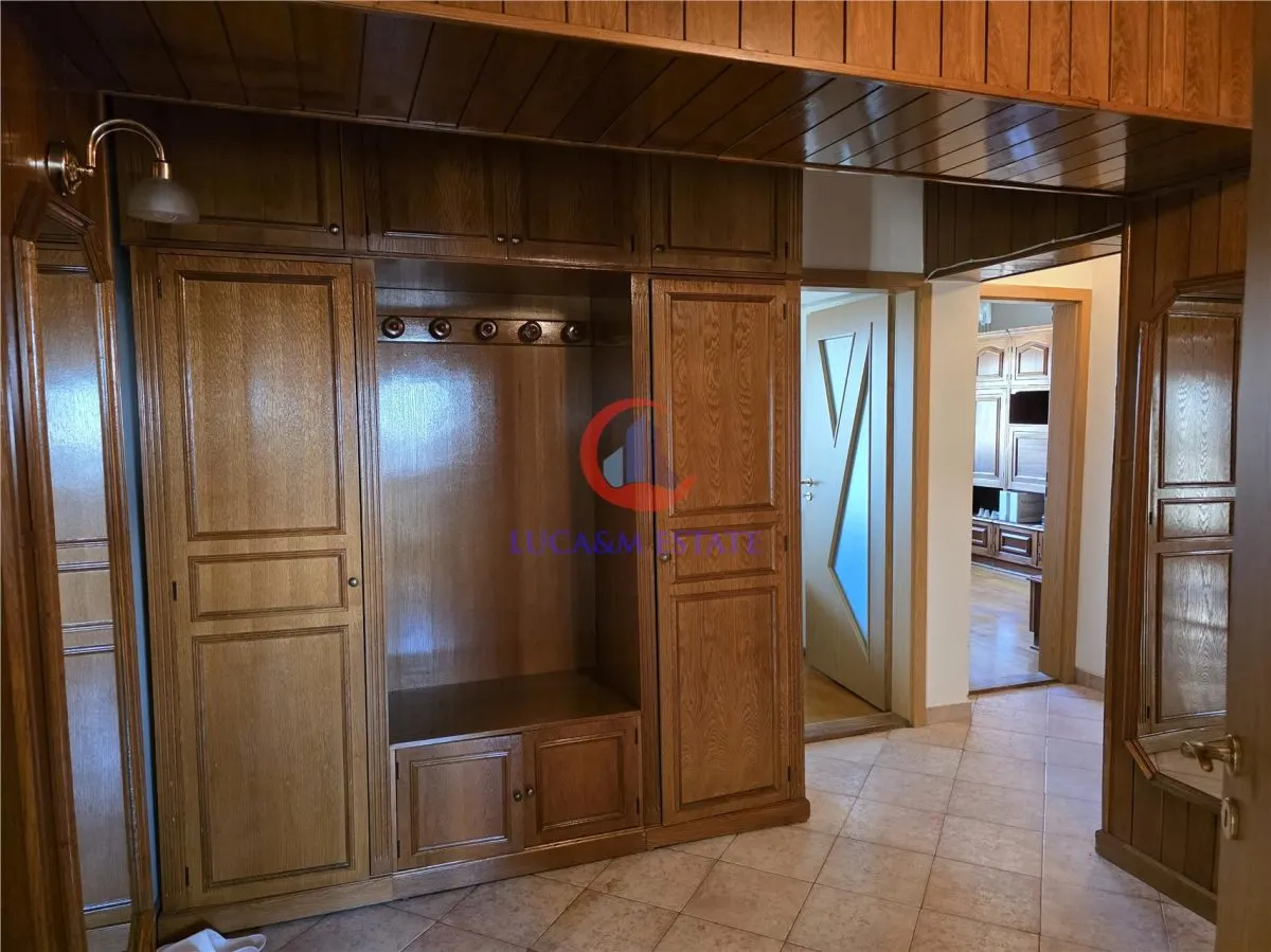 Apartament 4 camere , Zona Modern ,Bd. Simion Barnutiu ,Badea Cartan. - foto 13