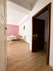 Apartament 2 camere de vanzare  loc de parcare si boxa incluse  mobilat si utilat - foto 16
