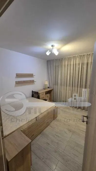 Apartament 3 Camere CENTRU - 650 - foto 3