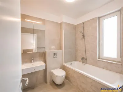 Apartament premium cu living spectaculos, semineu si terase generoase in Avantgarden Brasov - foto 11