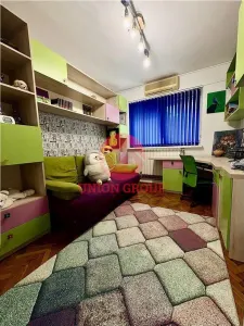 Apartament 3 Camere Decomandat cu Loc de Parcare și Boxa Tomis Nord - foto 17