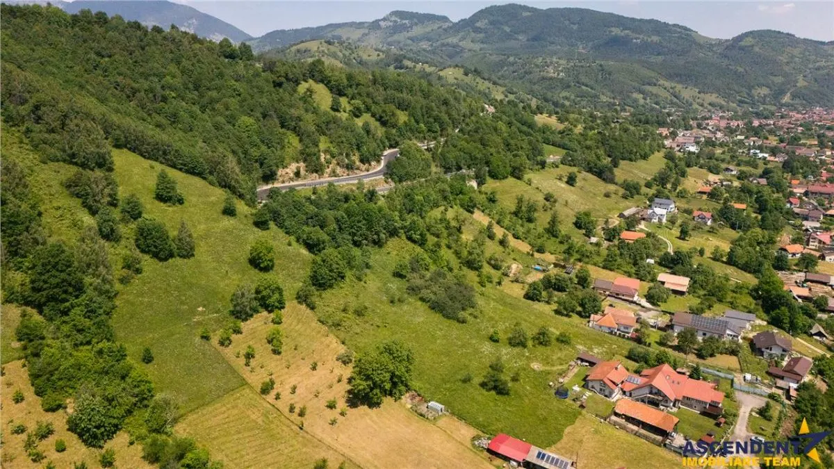 Deschidere spre crestele alpine+ documentatie turistica,4.400 mp de inspiratie naturala - foto 20
