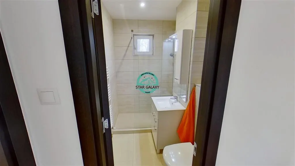 Inchiriez apartament cu 3 camere in Cornisa mobilat si utilat modern - foto 12