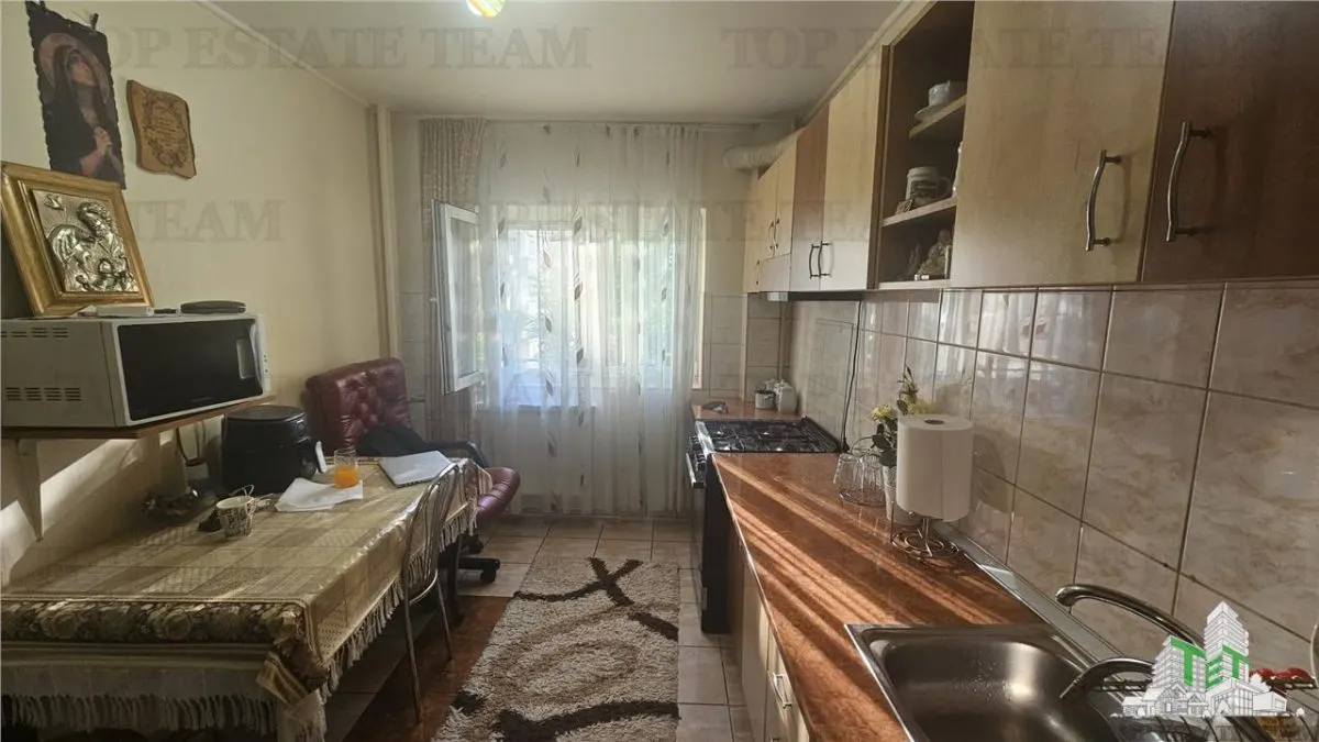 Apartament 4 camere bloc ''80 langa metrou/Piata Crangasi - foto 12