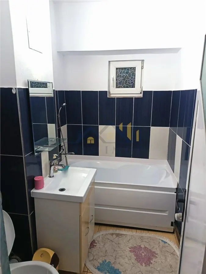 Apartament 4 camere conf  1 dec zona Micro 5 - foto 4