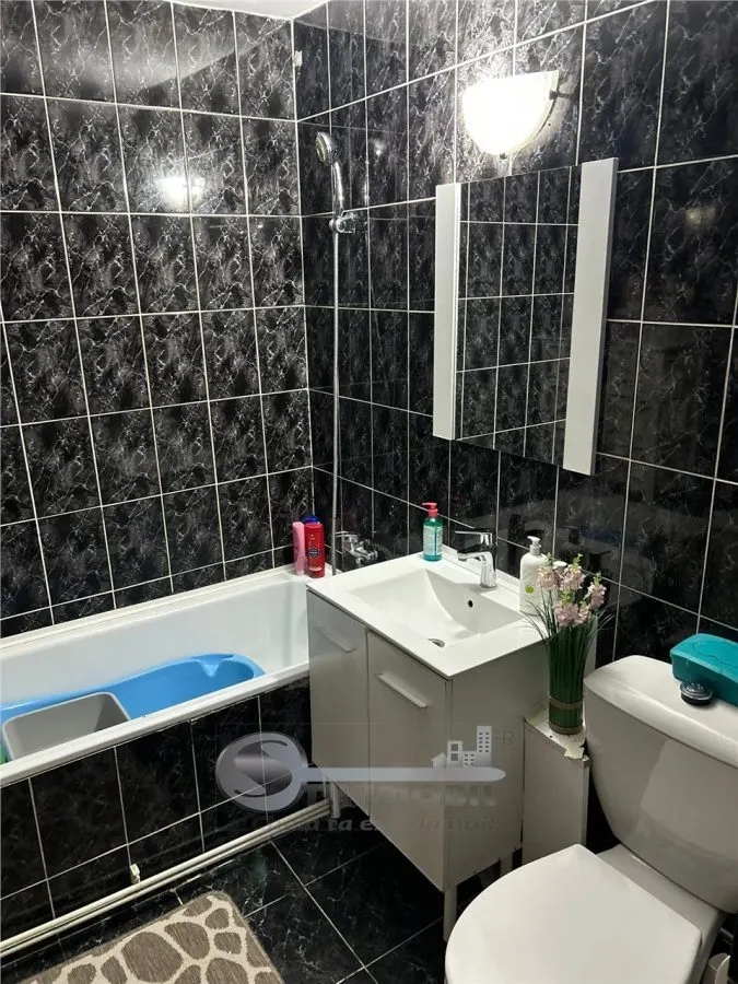 Apartament 3 camere Nicolina 1 pod mare vedere deschisa - foto 8