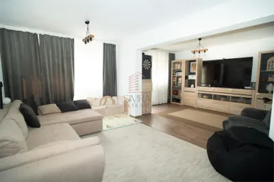 Apartament de vanzare cu 3 camere(transformat din 4 camere) pe Bld Dacia - foto 1