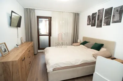 Apartament de vanzare cu 3 camere(transformat din 4 camere) pe Bld Dacia - foto 2