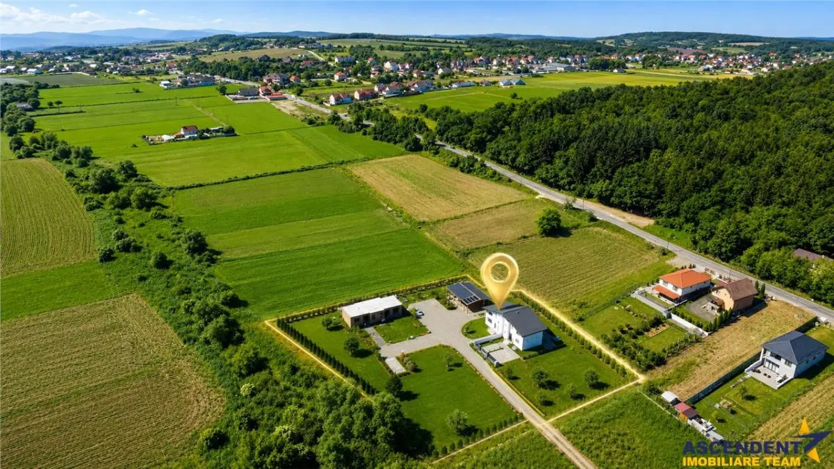 Casa noua, moderna, P + 1E, langa padure, Voiniceni, 6km de Targu Mures - foto 1