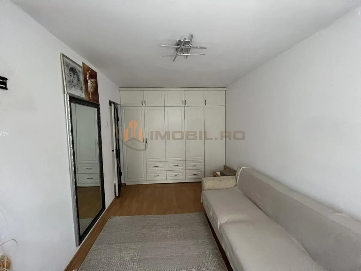 Apartament 1 cameră Podu Ros - foto 1
