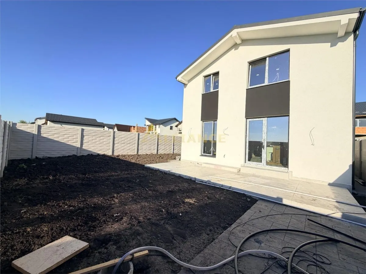 Vila individuala,4 camere,3 bai,Cartierul NOU - foto 4