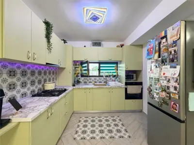 Casa deosebita cu 5 camere in Berceni â€“ Mobilata, Utilata, Dormitor la Parter si Curte Amenajata - foto 9