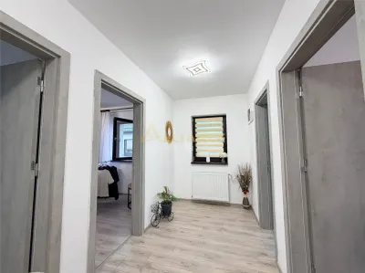 Mutare Imediata! Casa 5 Camere in Berceni, Terasa Acoperita si Curte Superba - foto 5