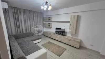 Apartament 3 Camere Hala Centrala - 650 euro - foto 1