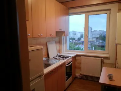 Apartament 2 Camere Decomandat â€“ Podu Roș, Centrală Proprie - foto 3