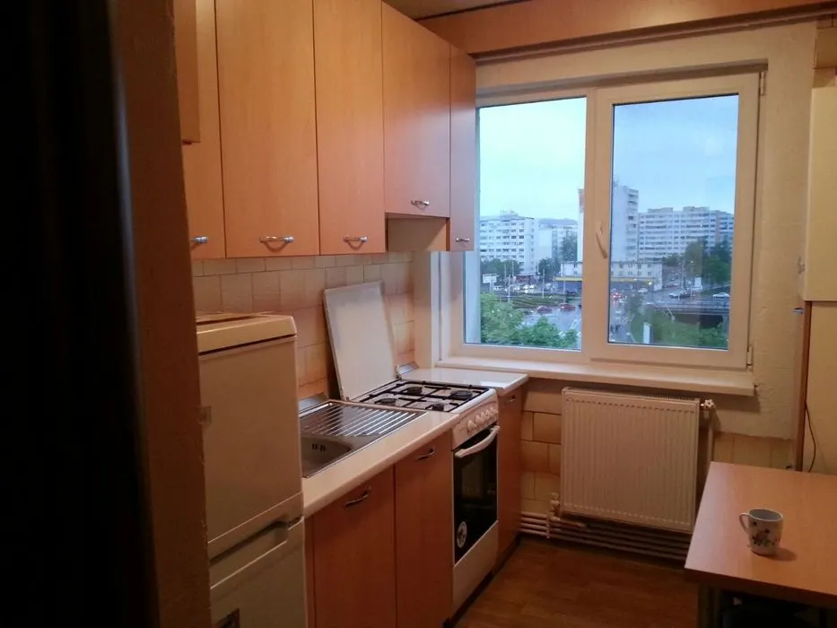 Apartament 2 Camere Decomandat â€“ Podu Roș, Centrală Proprie - foto 3