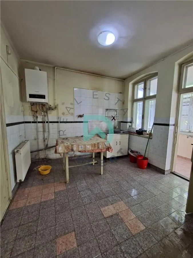 Casa De Mijloc, singur in curte, Brasov - foto 20