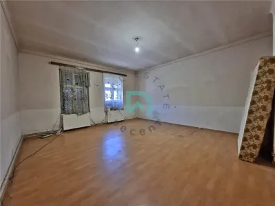 Casa De Mijloc, singur in curte, Brasov - foto 8