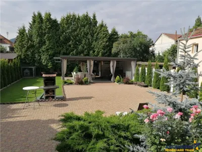 Proprietate deosebita, pe 4 camere, 140 mp, curte amenajata, Central, Brasov - foto 1