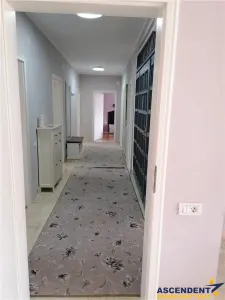 Proprietate deosebita, pe 4 camere, 140 mp, curte amenajata, Central, Brasov - foto 5