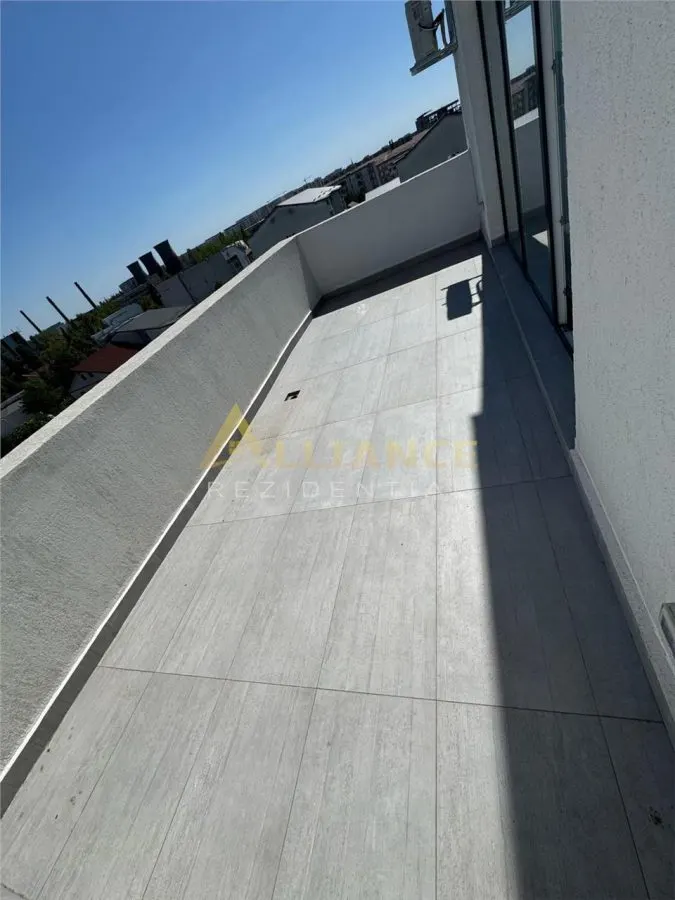 10 Minute Metrou Aparatorii Patriei - Penthouse + Parcare - Gata de Mutat - foto 13