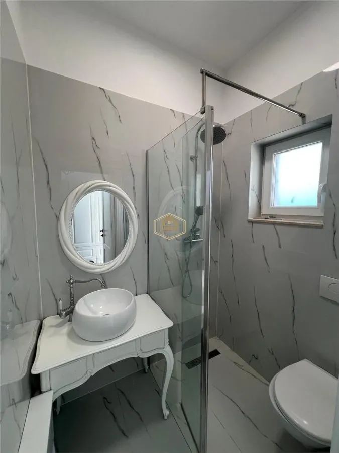 Casa superbă în Satu Mare | Eleganță, liniște și spațiu generos - foto 9