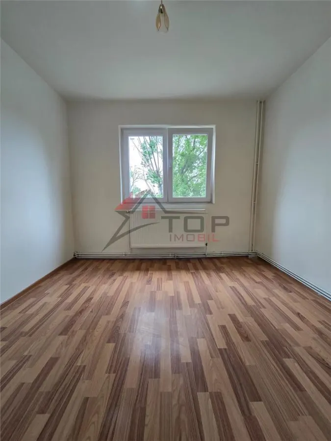 Etaj 2 - Mircea cel Batran, 2 camere, liber - foto 2