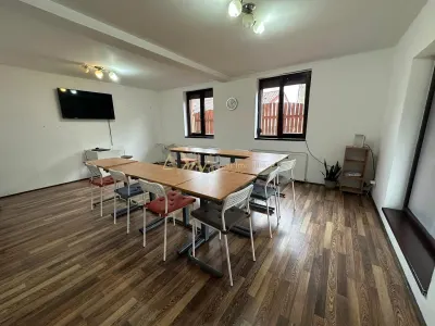 Inchiriere casa 4 camere - foto 1