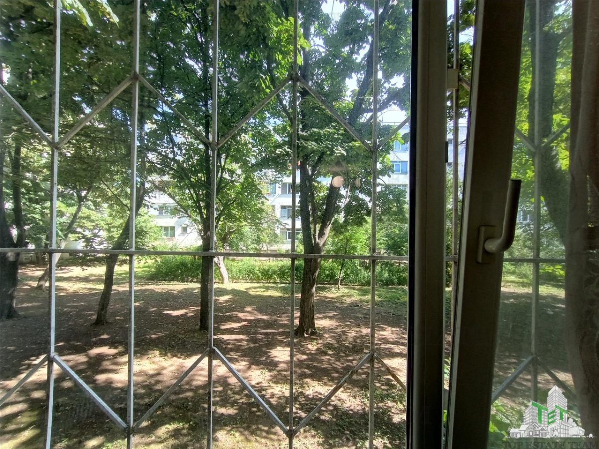 Apartament modern cu 4 camere, intr-un bloc reabilitat cu SU de 75mp, parter/4, zona OZANA, la 10 , 15 minute pietonal de statia de metrou 1 Dec 1918. - foto 22