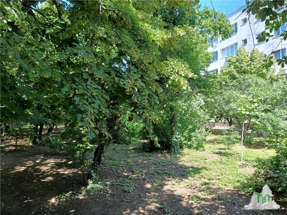 Apartament modern cu 4 camere, intr-un bloc reabilitat cu SU de 75mp, parter/4, zona OZANA, la 10 , 15 minute pietonal de statia de metrou 1 Dec 1918. - foto 23