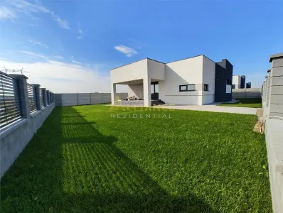 Casa individuala - 3 dormitoare, 550 mp teren - 120mp utili - foto 2