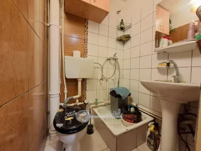 Camera de camin, etaj 2, libera, mobilata, baie cu dus, Piata Nicolina - foto 3