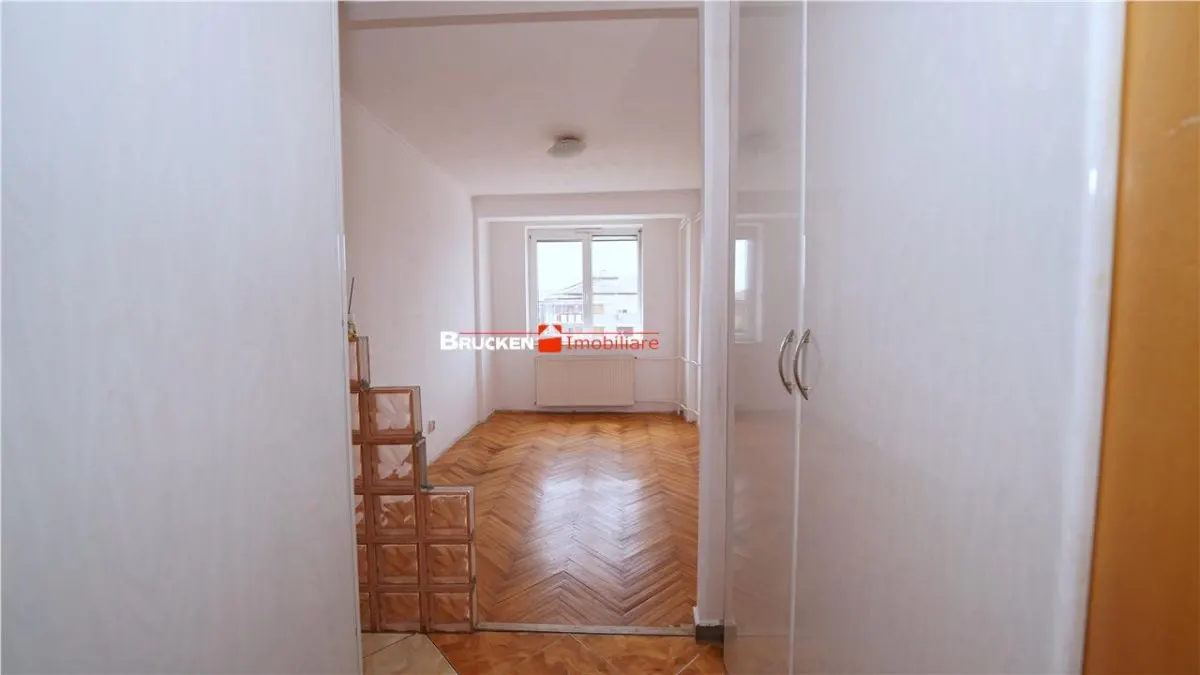 3 camere | Decomandat | Zona P-ta Decebal |  Etaj 6/8 | Dubla orientare - foto 6